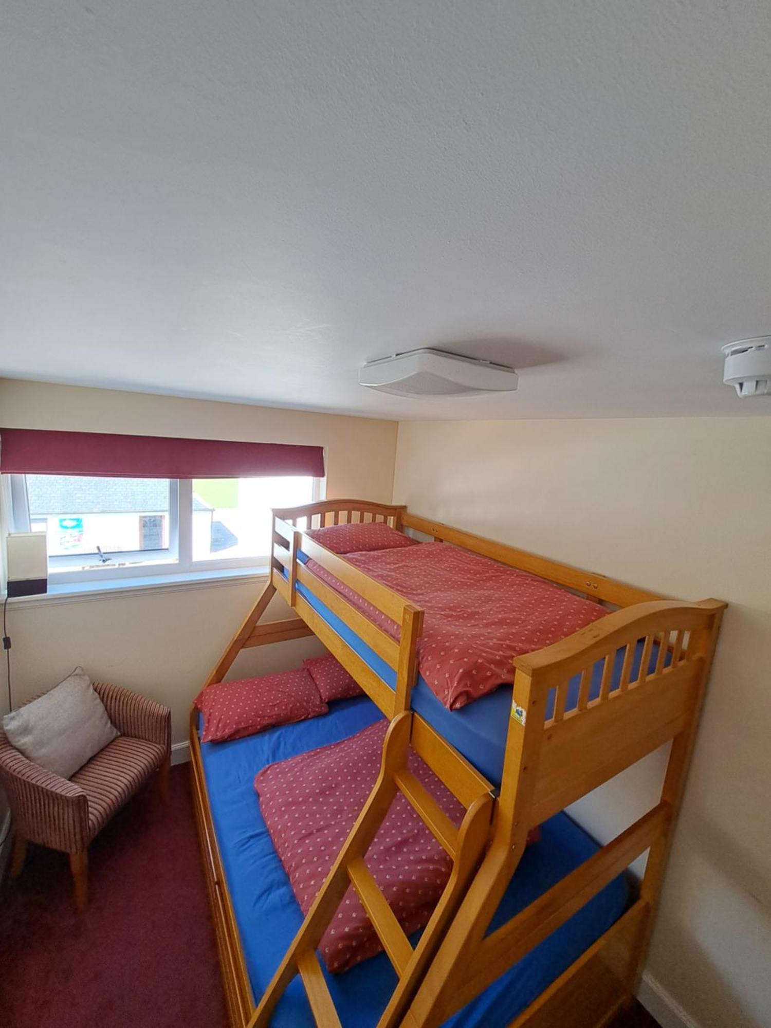 Great Glen Hostel 스핀브리지 외부 사진
